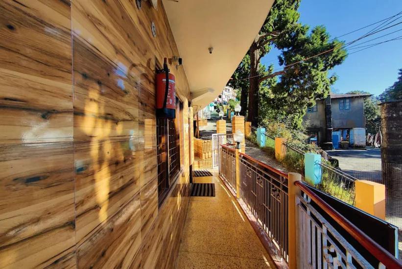 Hotel Surya Lake View Nainital Exteriér fotografie